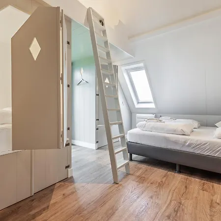 Spacious In The Beemster Near A Windmill * Middenbeemster