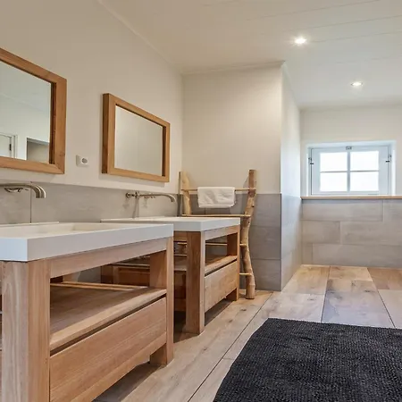 Spacious In The Beemster Near A Windmill * Middenbeemster