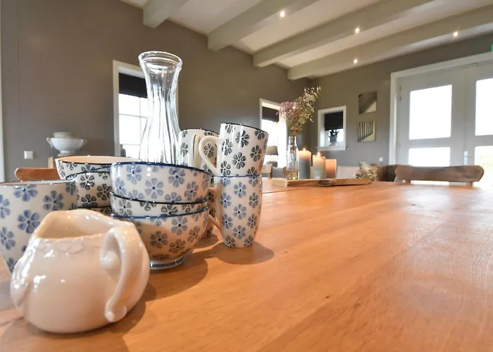 Spacious In The Beemster Near A Windmill Vakantiehuis