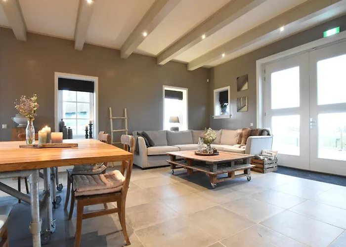 Vakantiehuis Spacious In The Beemster Near A Windmill