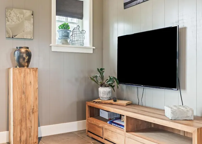 Spacious In The Beemster Near A Windmill Дом отдыха *