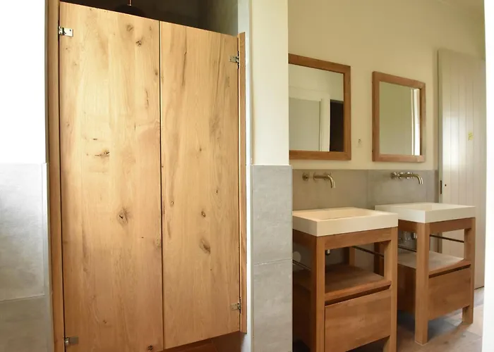 Дом отдыха Spacious In The Beemster Near A Windmill