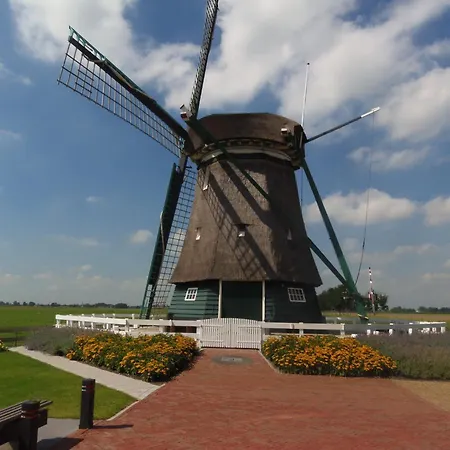 Spacious In The Beemster Near A Windmill Feriehus